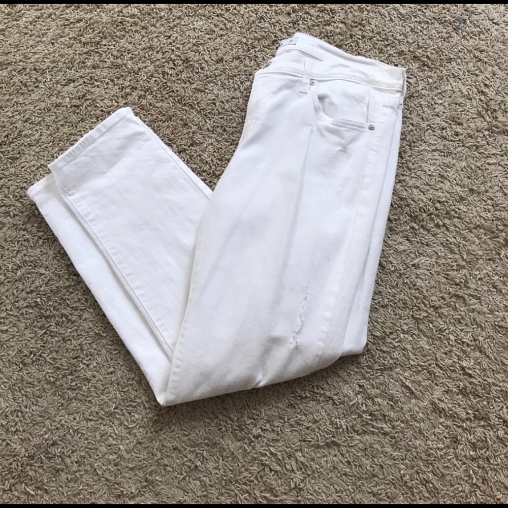 Just Black Distressed White Crops - Sz 30